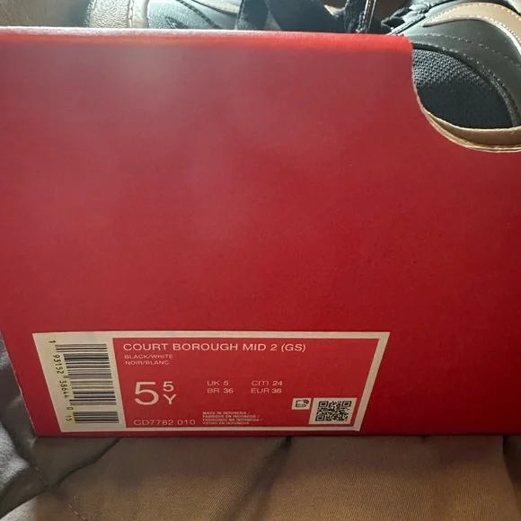 Nike Court Borough 2 High Tops - Picture 7 of 7